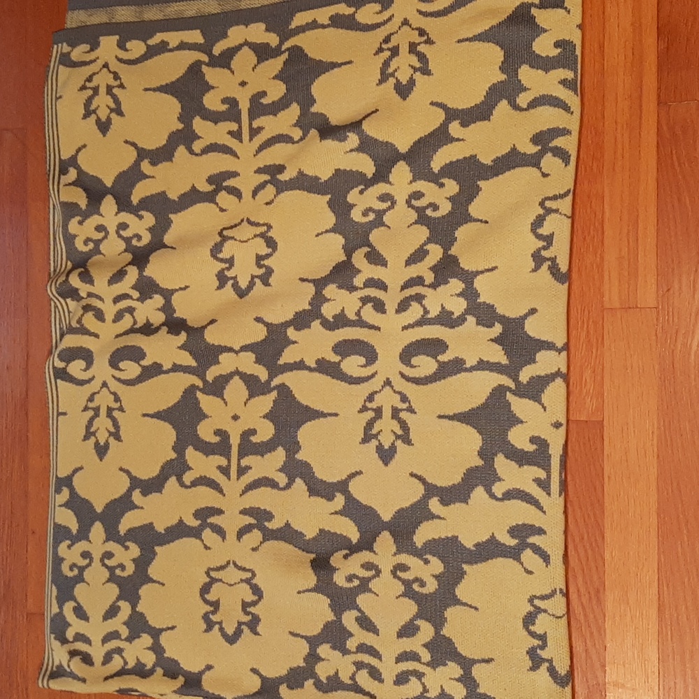 Yellow&Gray throw/blanket.